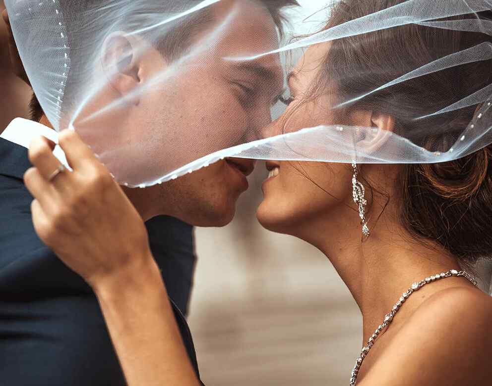https://calliopewedding.com/wp-content/uploads/2021/01/about_us_01.jpg